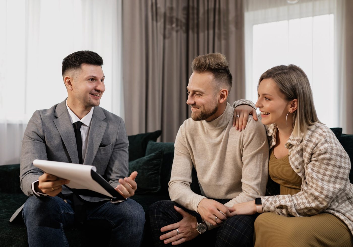 An adviser meeting a client couple
